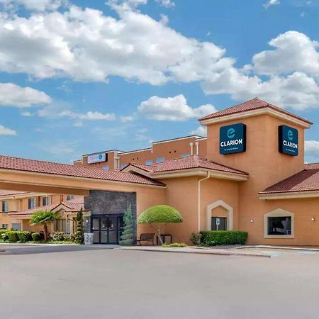 Clarion Inn & Suites Dfw North Irving Exterior photo